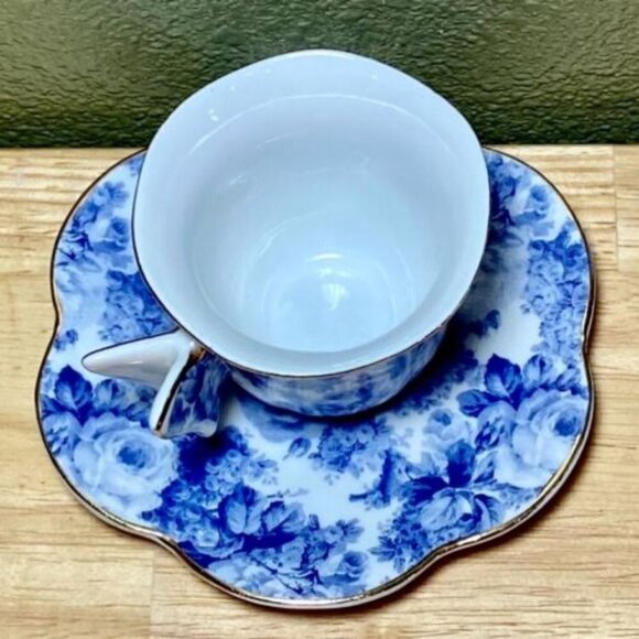 A Special Place 2003 Small Tea Cup & Sauce Blue/White Floral Butterfly Handle - Picture 6 of 12